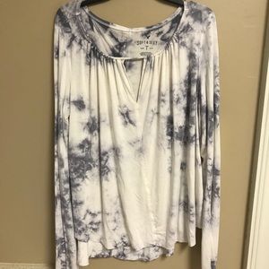 Soft and Sexy American Eagle Blouse